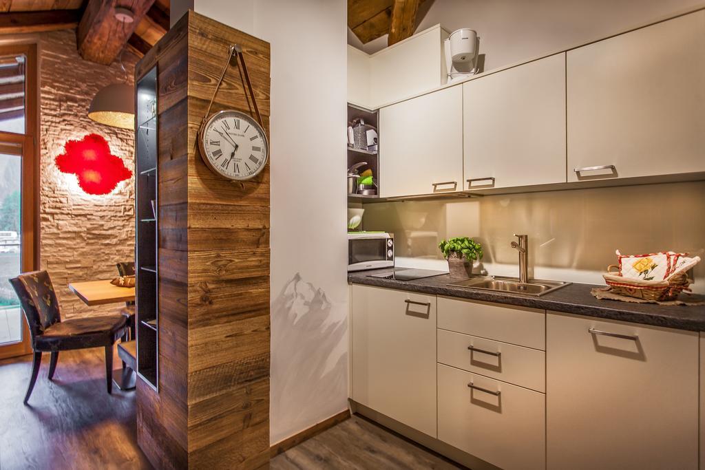 Chalet Stefan - Apartments La Villa  Cameră foto